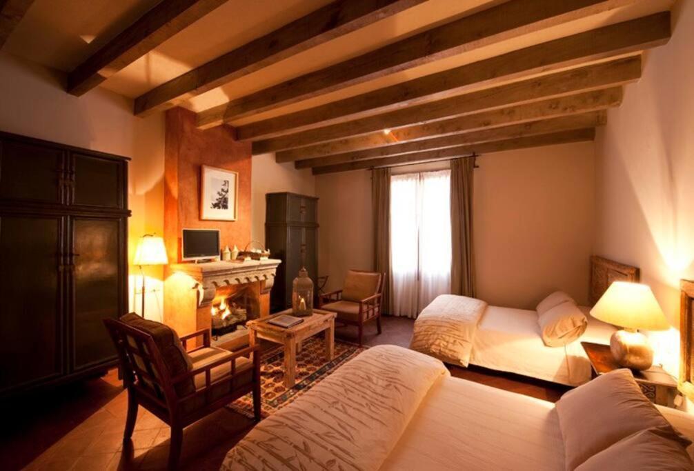 Casa Tierra Negra *